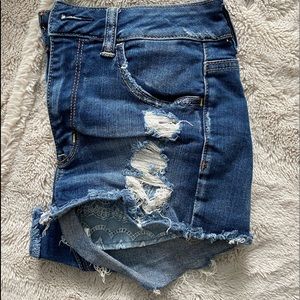 SOLD on insta: thriftyynikki